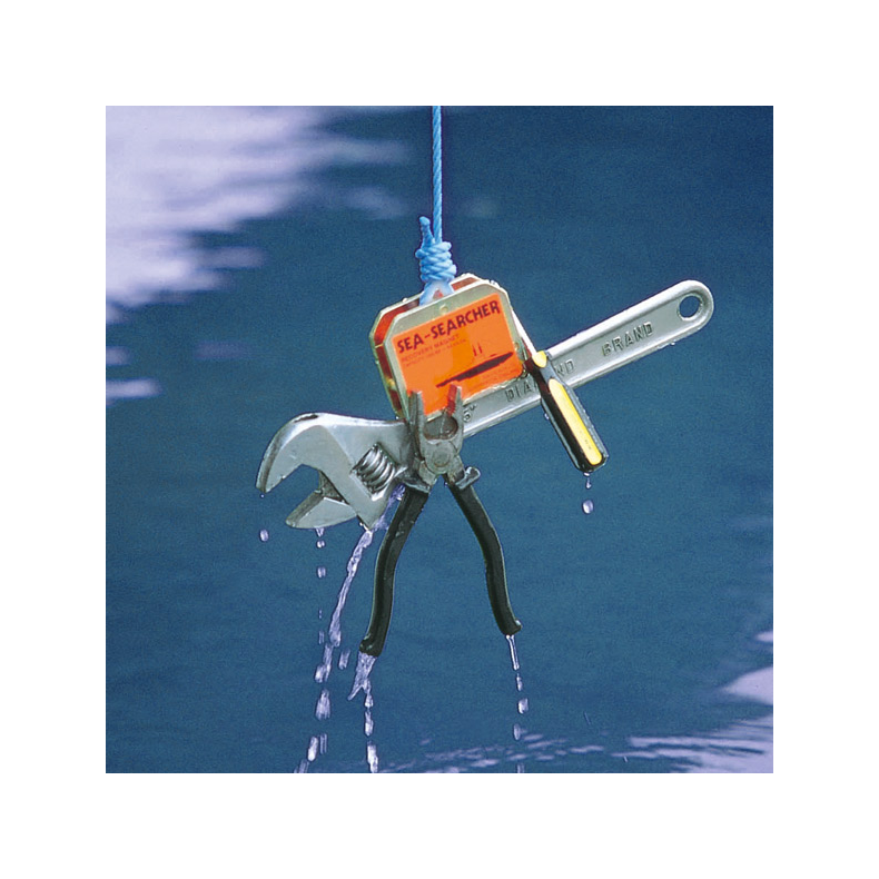 SeaSearcher magnet