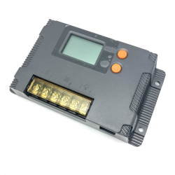 Laderegulator 10A, 12/24V PVM, LCD