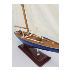 Modelskib J-Class 36x52 cm - Bl/Brun eller Hvid/Grn