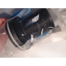 Gennemfring komposit, sort