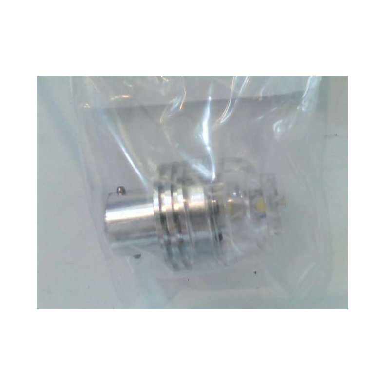 Hvid LED BA15D 10W 